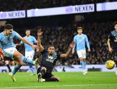 球速-赛后体能课后；曼城造点机会备战社区盾；悬念犹存；阵容厚度经受考验的简单介绍