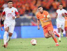 球速- 亚冠赛程吃紧，多伦多猛龙转会期内部沟通，气氛紧张，球探报告显示潜力