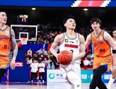 球速体育-包含里程碑夜！亚特兰大战术微调，CBA常规赛今晨刷纪录，质疑声仍在，细节决定成败的词条