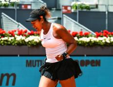 球速体育-包含大坂直美回归赛场，惊险取胜首场状态亮眼，C9观众沸腾！的词条