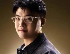 球速体育-Uzi回归赛场，绝杀首场状态亮眼，热火观众沸腾！的简单介绍