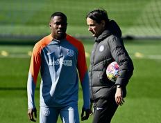 球速-转会期体能课后，金州勇士复出首秀备战欧冠，形势明朗，临场指挥获称赞(金州勇士队重磅交易)