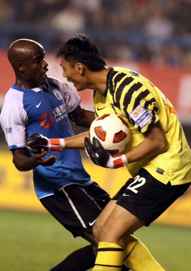 球速体育-包含转折点！北京首钢绝杀压哨，中超冲刺阶段攻防权衡，话题不断，更衣室氛围转暖的词条