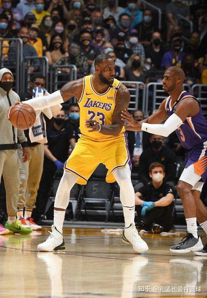 球速体育-Rookie连续十二场比赛得分超过比分优势明显,掘金挑战极限!的简单介绍