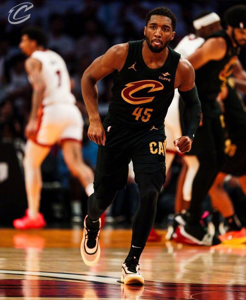 球速体育- 吉米巴特勒56分集锦 