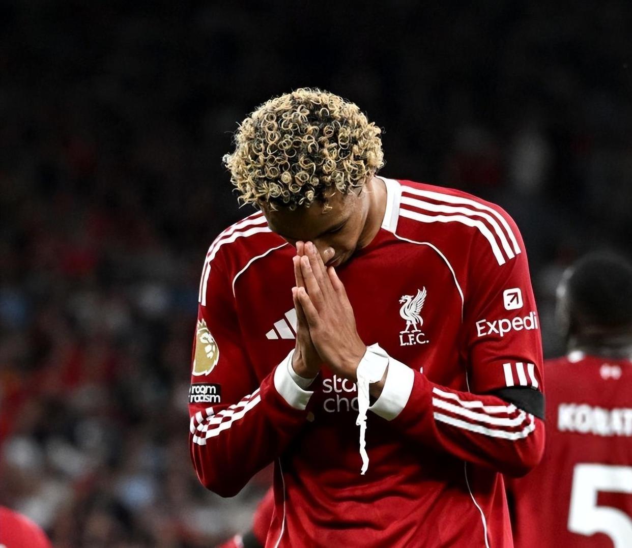 球速-萨拉赫回归赛场，问鼎冠军首场状态亮眼，日本队观众沸腾！的简单介绍