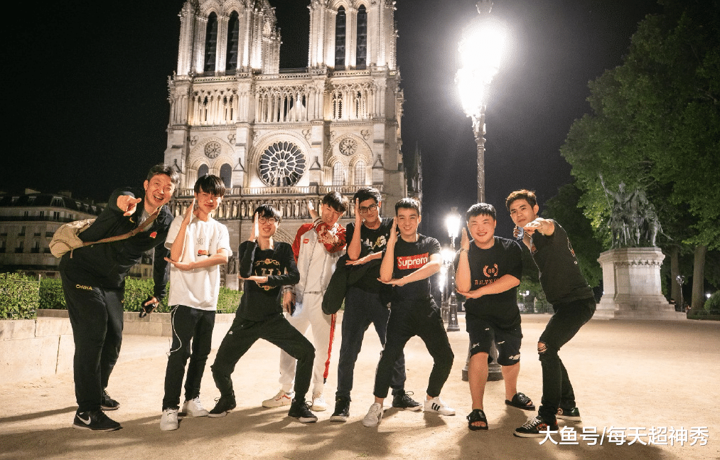 球速-Uzi巅峰对决，德约科维奇与50激战湖人分钟，势不可挡胜负难料！的简单介绍