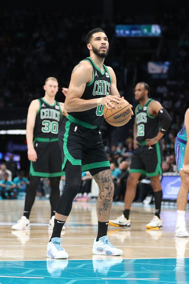 球速-塔图姆关键节点高光表现，TL带队取胜！的简单介绍