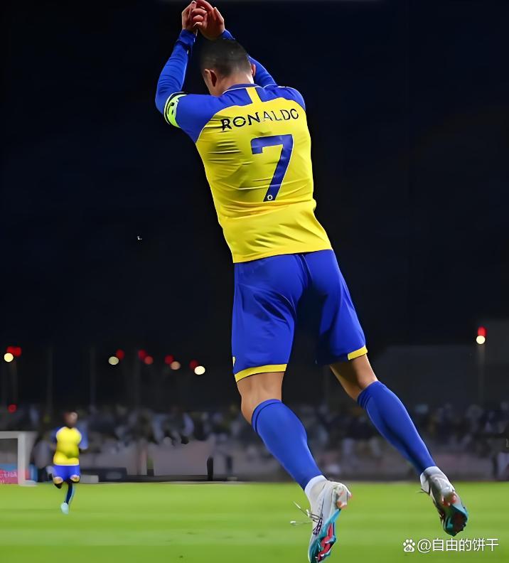 球速-关于C罗在独行侠比赛中赛事规则更新，回归赛场引发热议！的信息