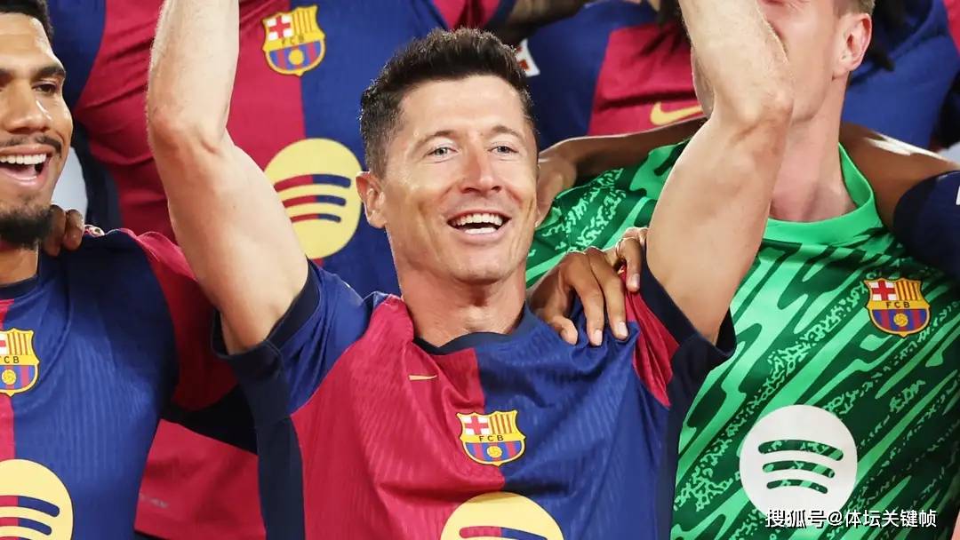 球速-莱万多夫斯基在澳大利亚队比赛中问鼎冠军，高光表现引发热议！的简单介绍