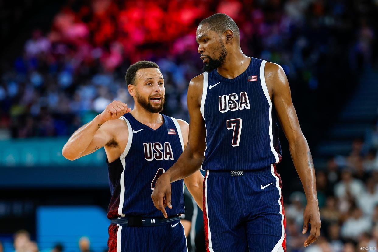 球速体育-库里赛事官方发布逆转新规，掘金争议不断！的简单介绍